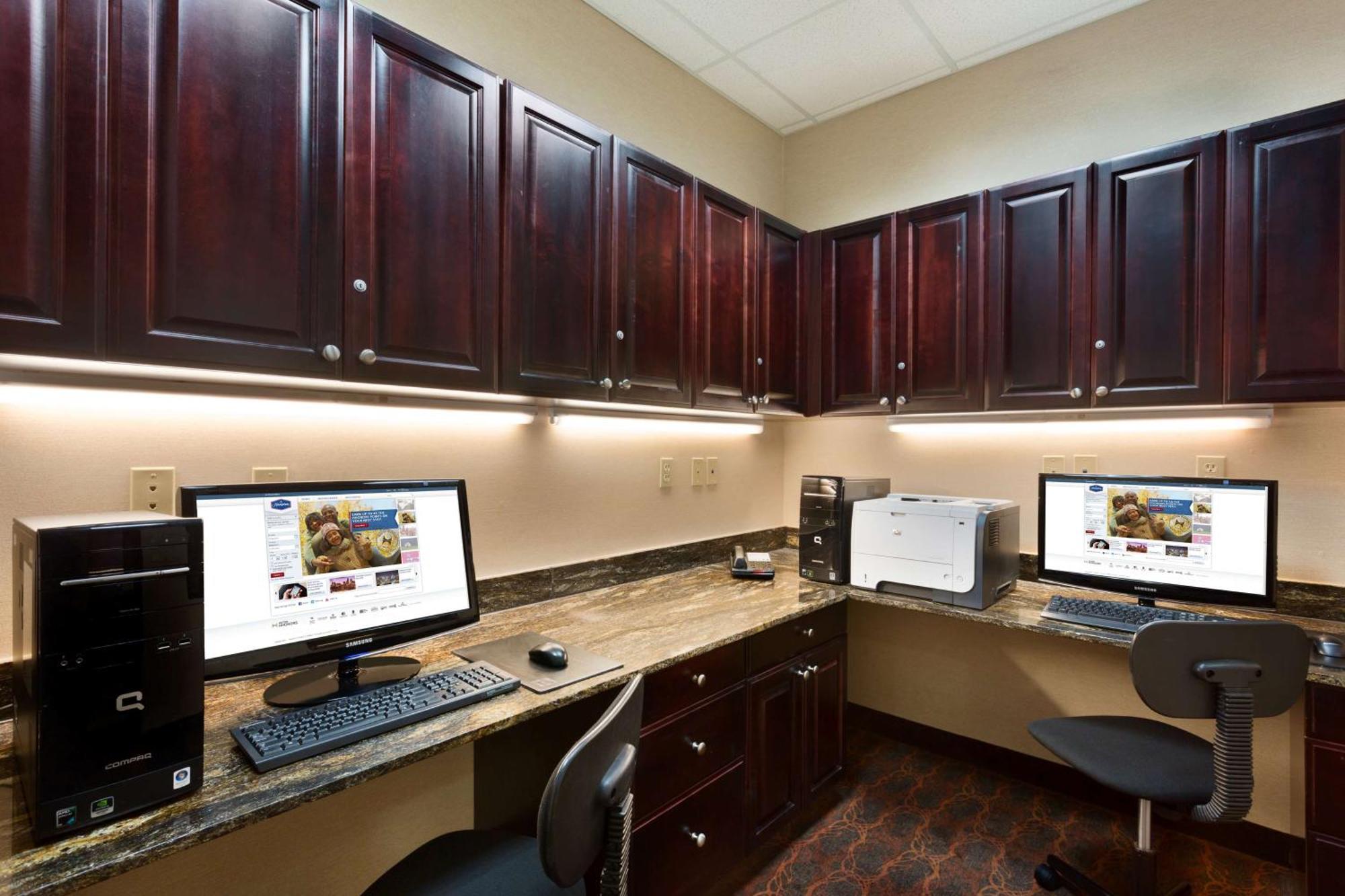 Hampton Inn & Suites Mission Eksteriør billede
