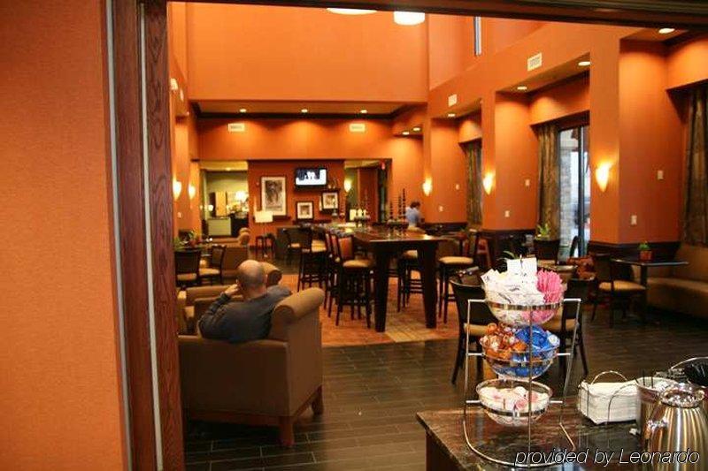 Hampton Inn & Suites Mission Restaurant billede