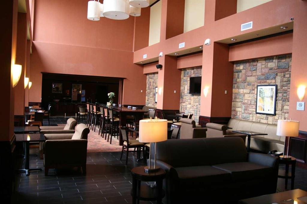 Hampton Inn & Suites Mission Restaurant billede