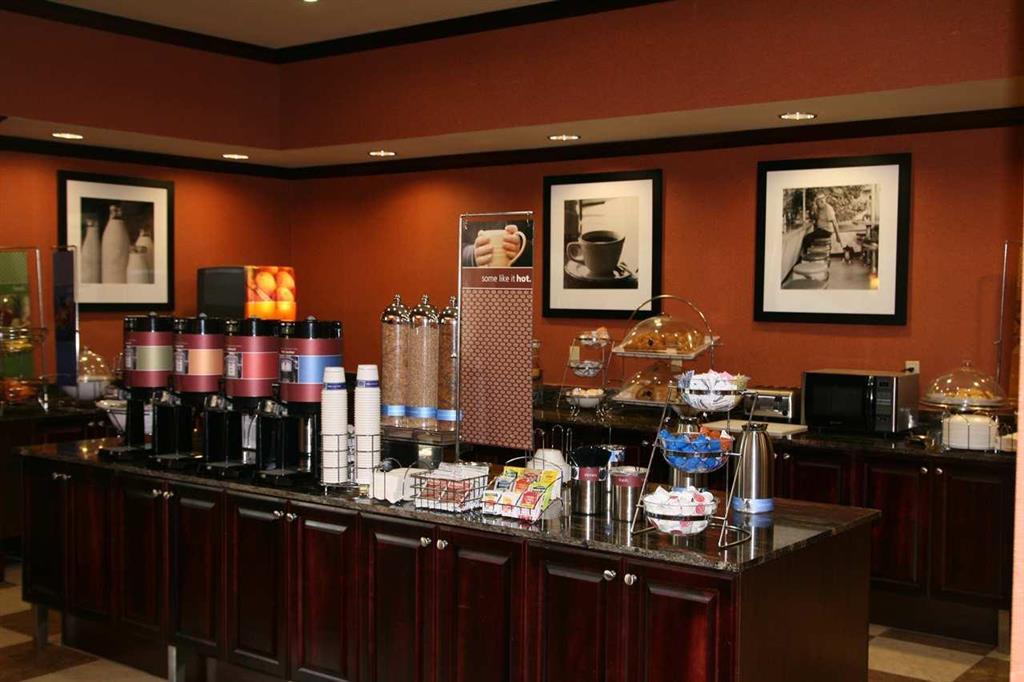 Hampton Inn & Suites Mission Restaurant billede