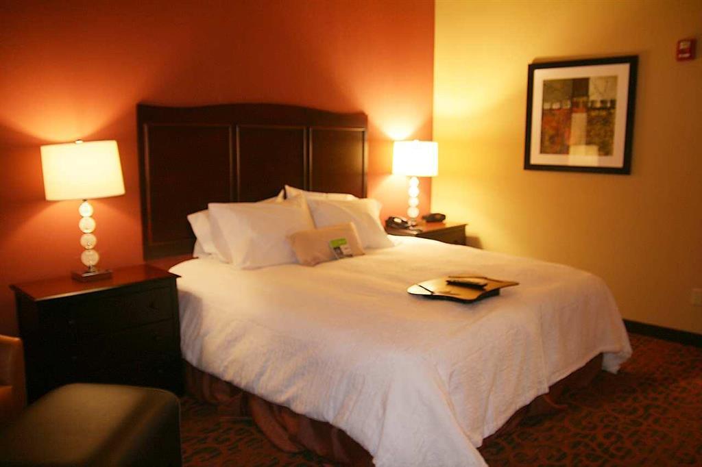 Hampton Inn & Suites Mission Værelse billede